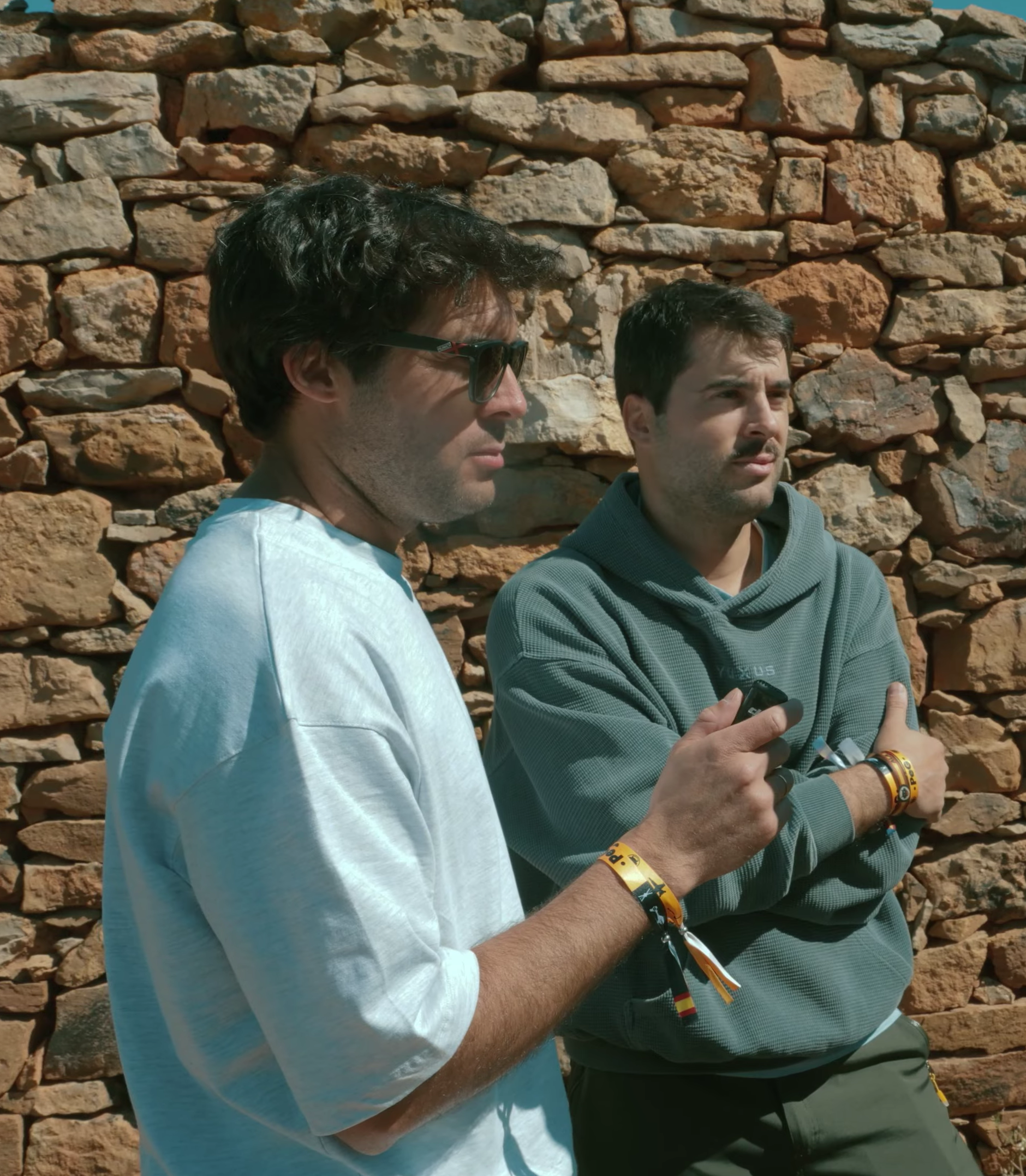 Dos hermanos de Pensando en Grande